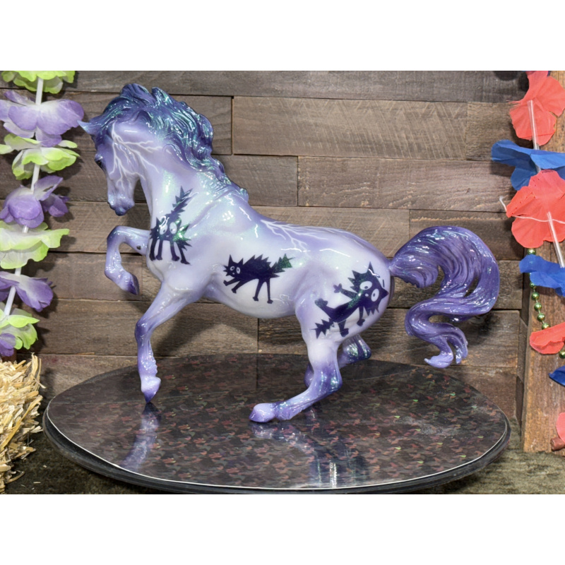 Breyer Custom Horse Traditional Croi Dampsha Halloween Scaredy Cat