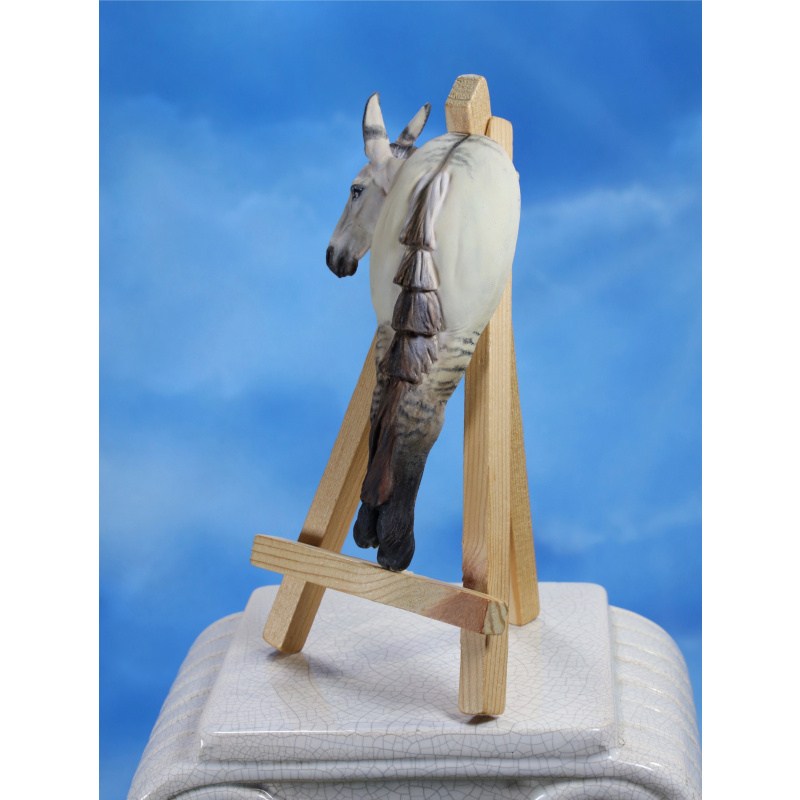 Dun Bell Resin Medallion Mule