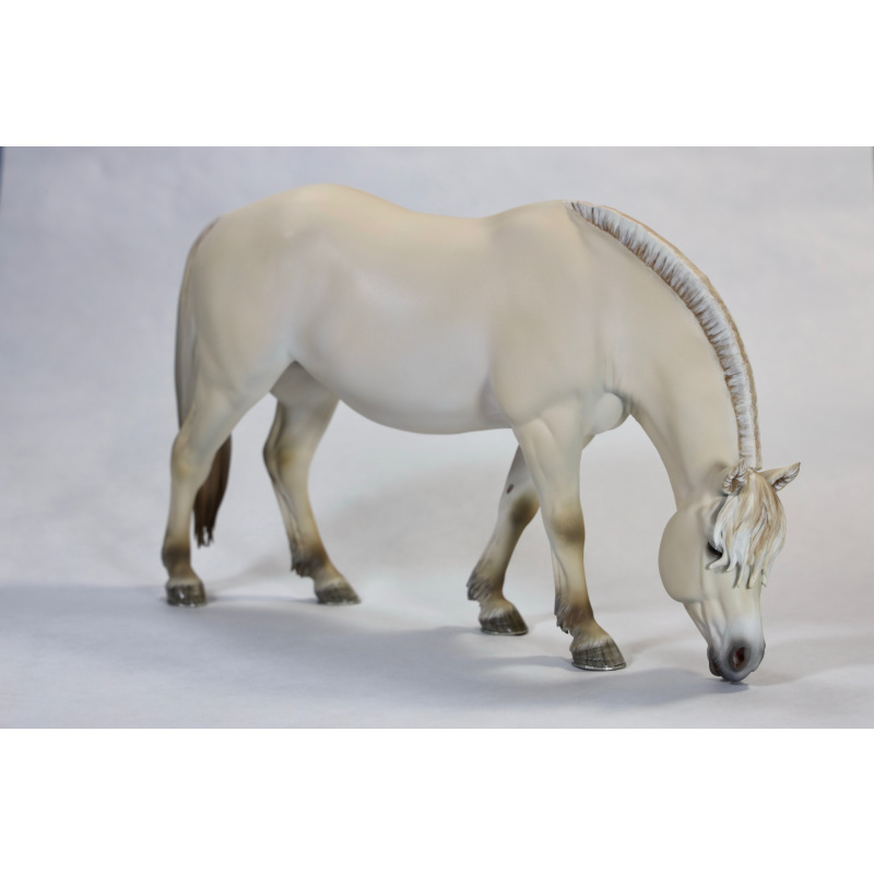 Traditional scale Norwegian Fjord Grazing Mare 3d Print “Gulblakk”