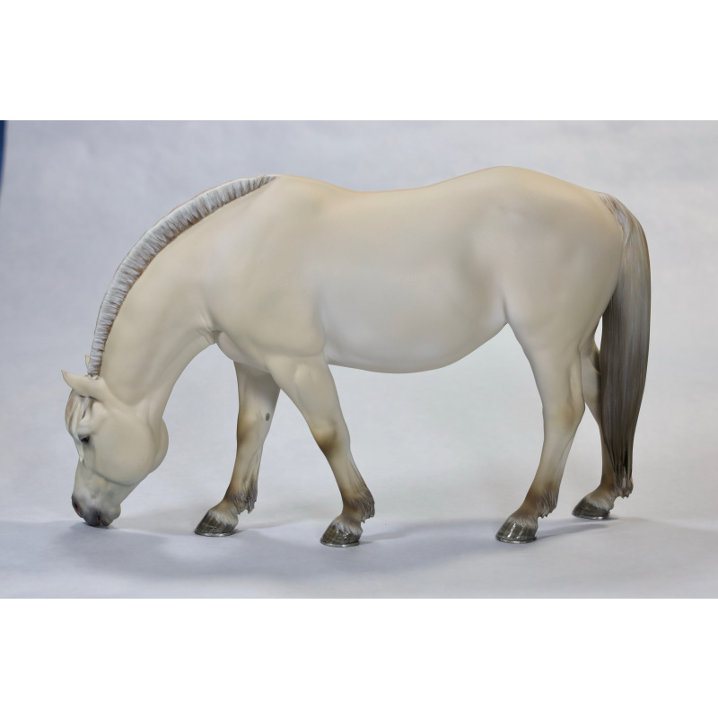 Traditional scale Norwegian Fjord Grazing Mare 3d Print “Gulblakk”