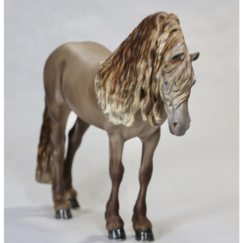 NANed Champagne Friesian Resin Verle Traditional Scale