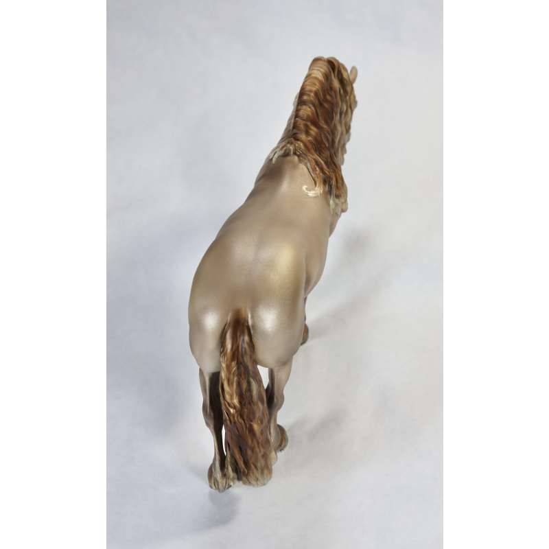 NANed Champagne Friesian Resin Verle Traditional Scale