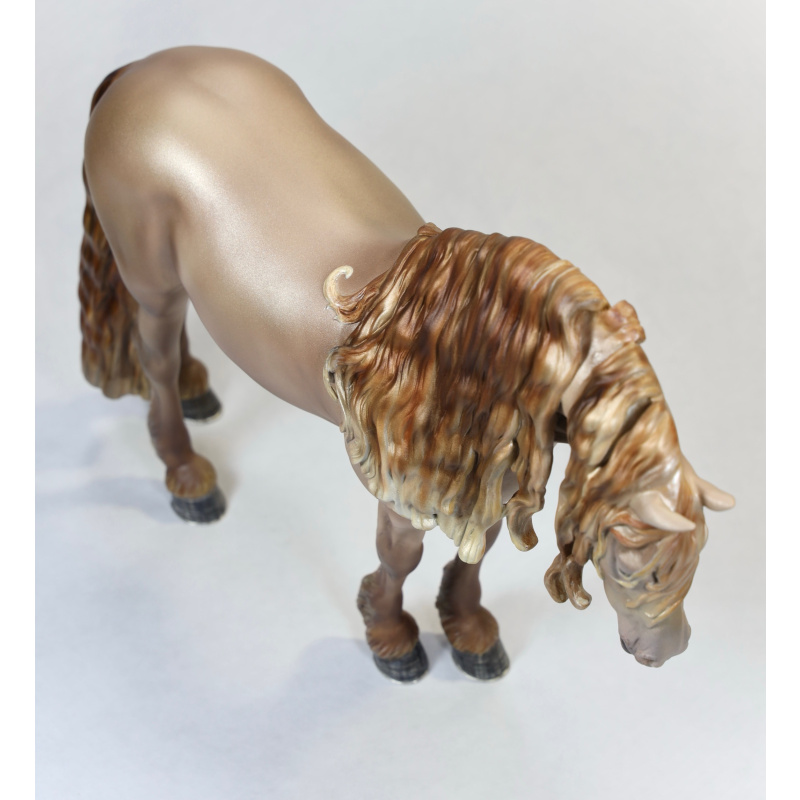 NANed Champagne Friesian Resin Verle Traditional Scale