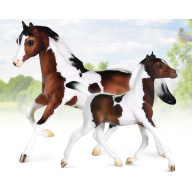 Breyer Horse new Robin and Nesting