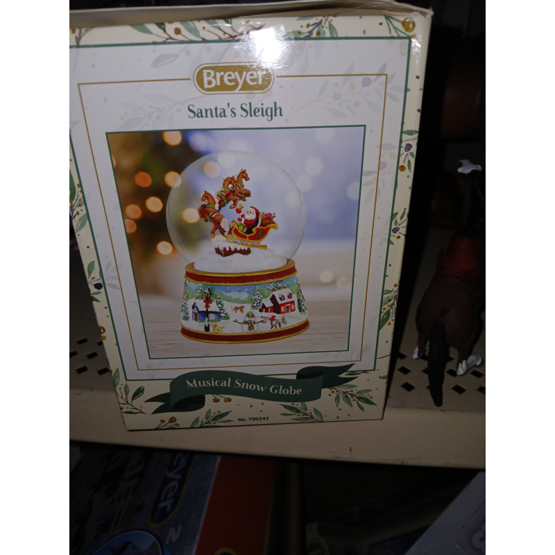 Breyer Horse Snowglobe new
