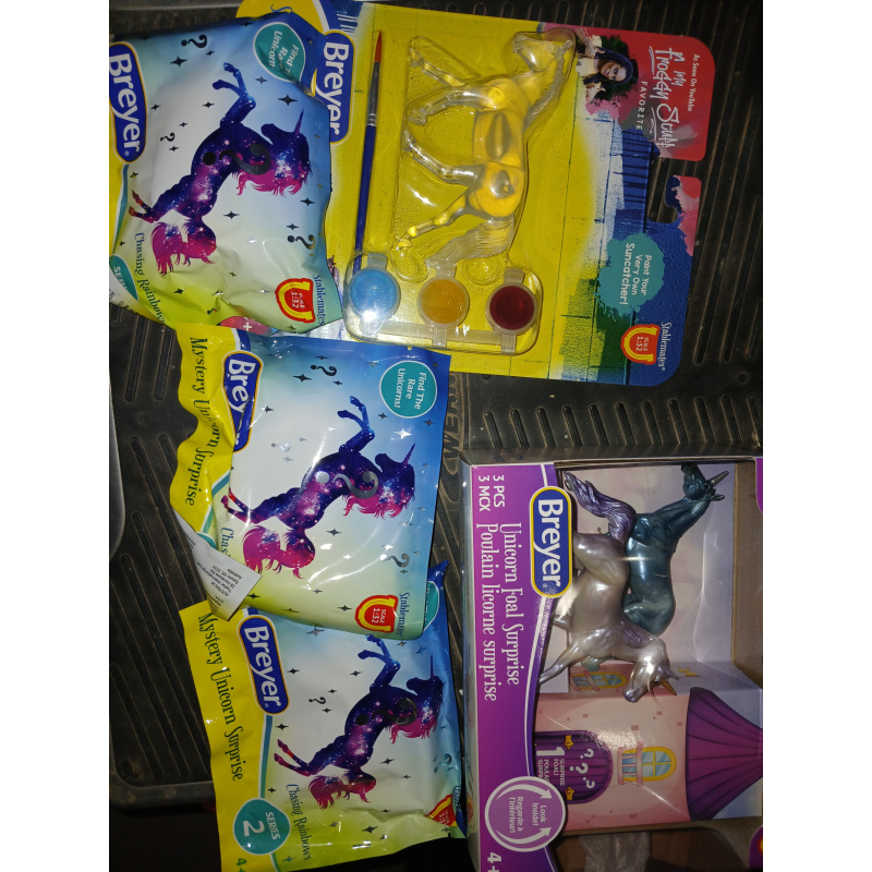 Breyer Horse  new Christmas Bundle #3