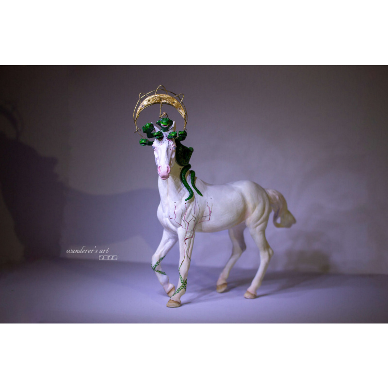 Medusa Fantasy Custom - CollectA Akhal Teke Mare