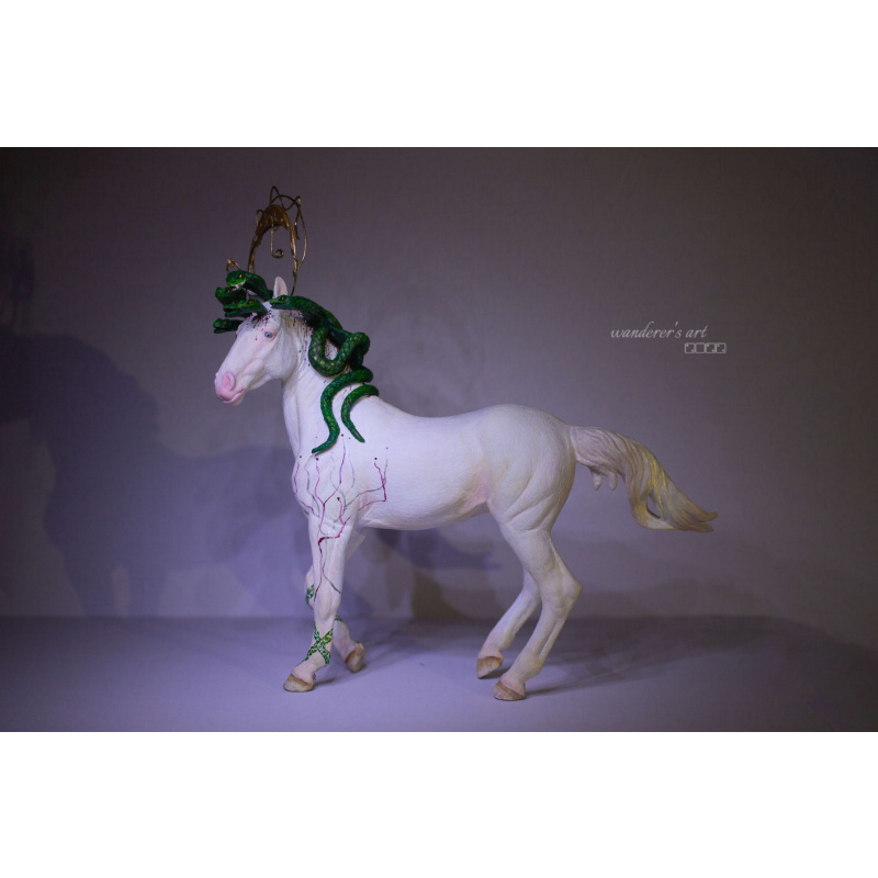 Medusa Fantasy Custom - CollectA Akhal Teke Mare