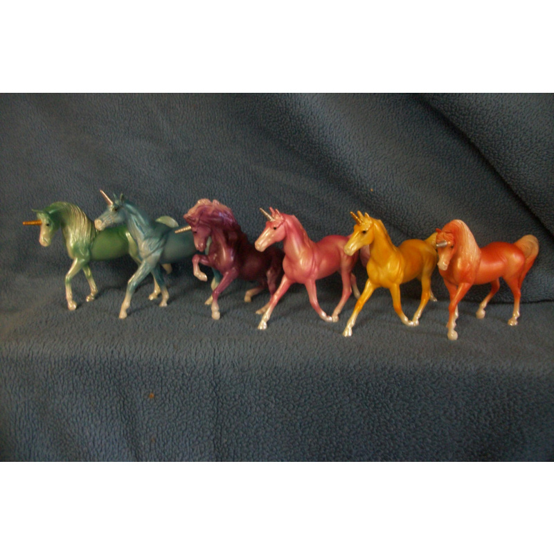 Lot of 6 Breyer Stablemate Chasing Rainbow Unicorns