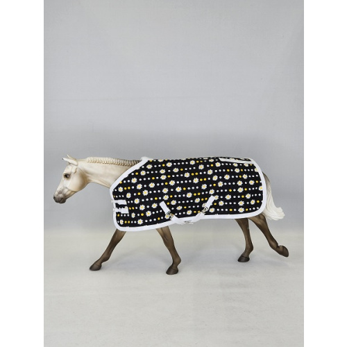 Daisy Stable Blanket  SB0294