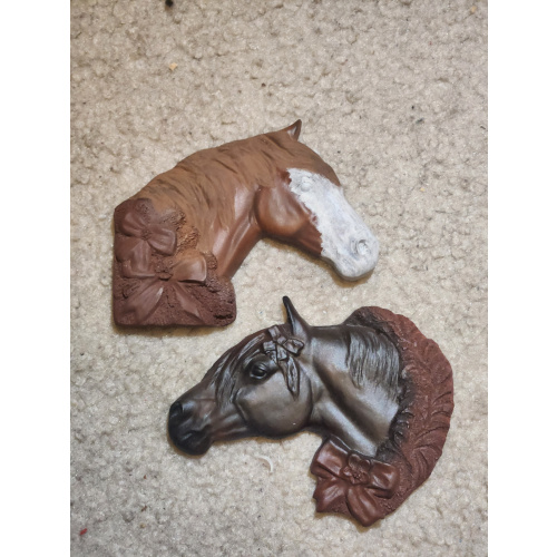 Body Holiday Medallions
