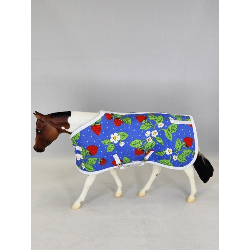 Strawberries Stable Blanket  SB0327