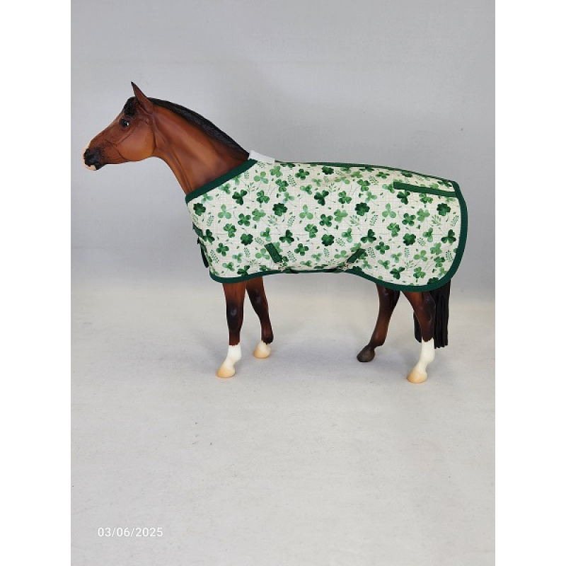 Shamrocks on Linen Stable Blanket  SB0365