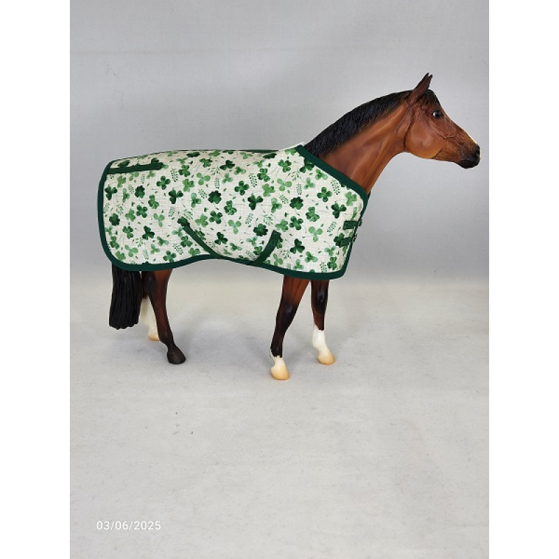 Shamrocks on Linen Stable Blanket  SB0365