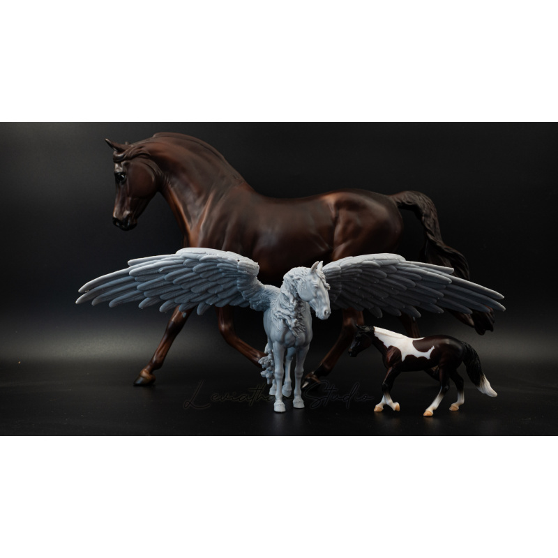 "Vol" Pegasus artist resin in Venti
