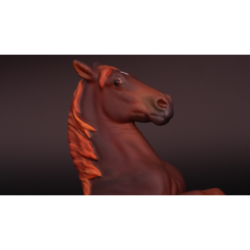 CM Darwin to flaxen chestnut