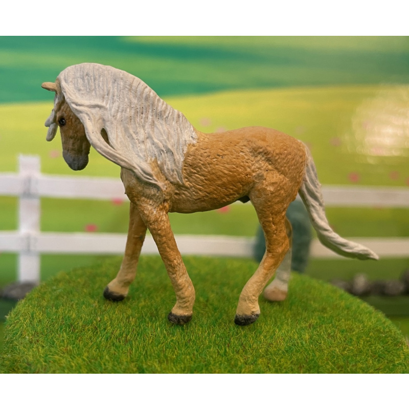 CollectA mm PRE palomino pb Anne-Li Mell