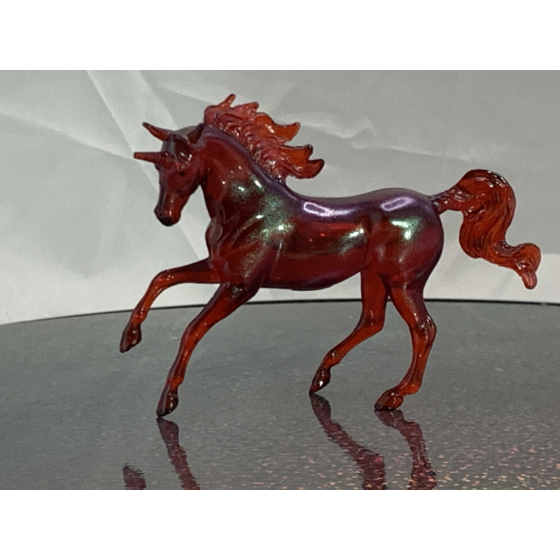 Breyer Custom Horse Magnolia Glossy Clearware Colorshift Red Green