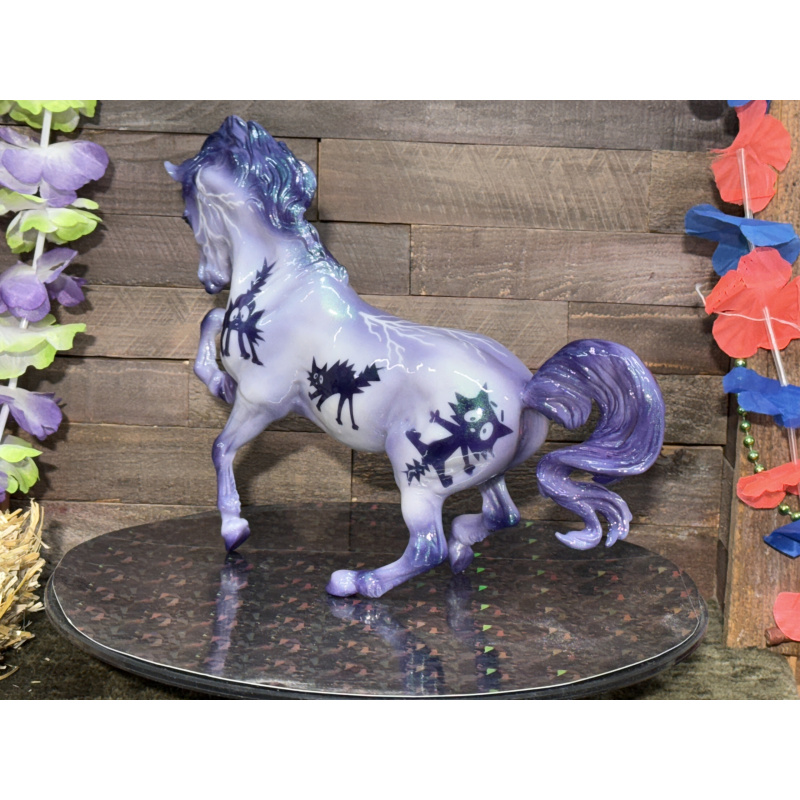 Breyer Custom Horse Traditional Croi Dampsha Halloween Scaredy Cat