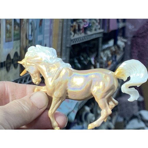 Breyer Custom Horse Croi Damsha  Custom Holographic Gold