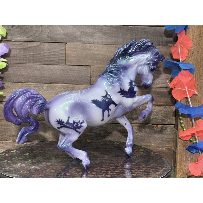 Breyer Custom Horse Traditional Croi Dampsha Halloween Scaredy Cat