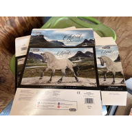 Breyer Material Premier Club Box Astrid