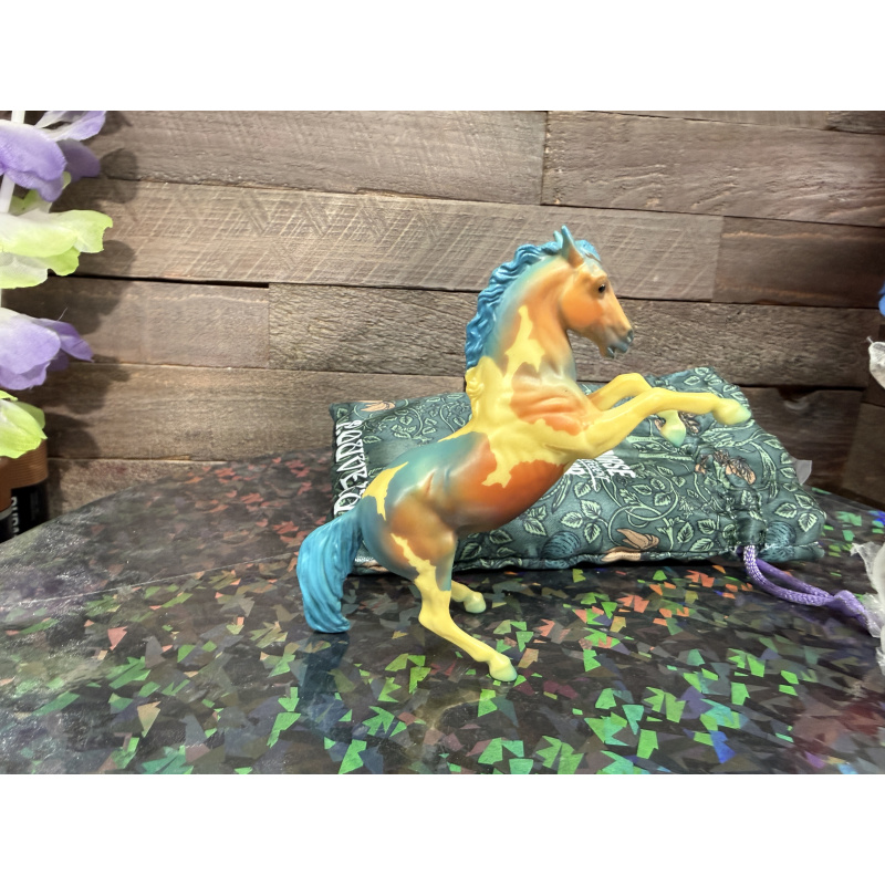 Breyer OF Horse Stablemate Breyerfest Fighting Stallion 2021 Nouveau NWP