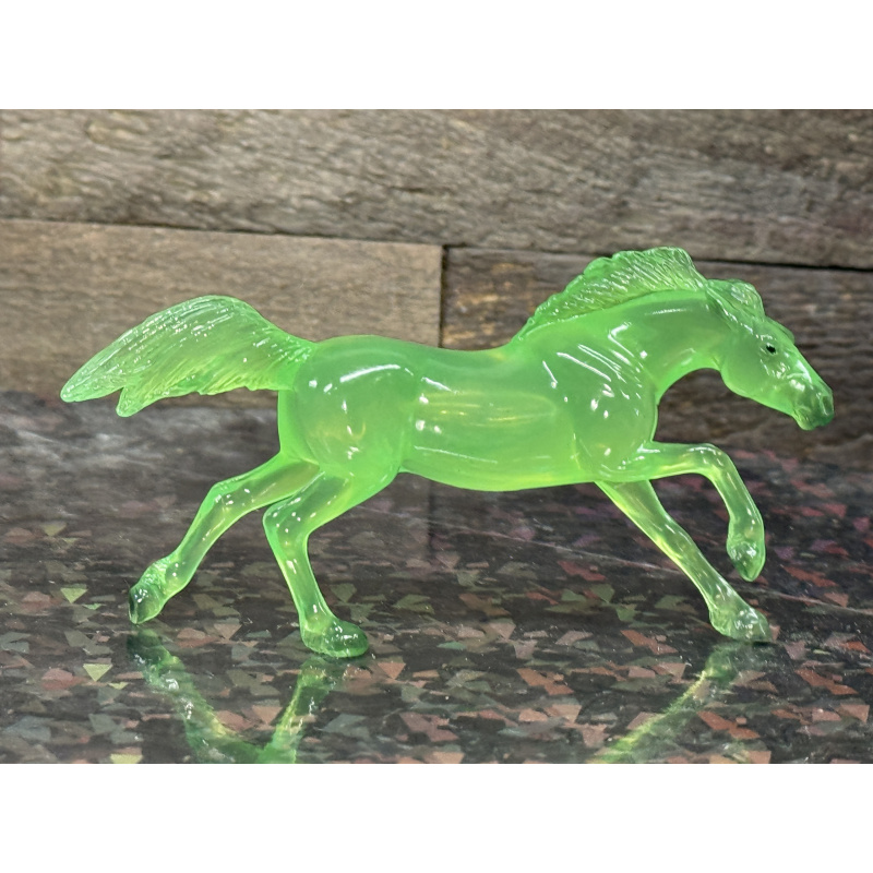 Breyer Custom Horse Stablemate Glossy Mustang Clearware Lime Green