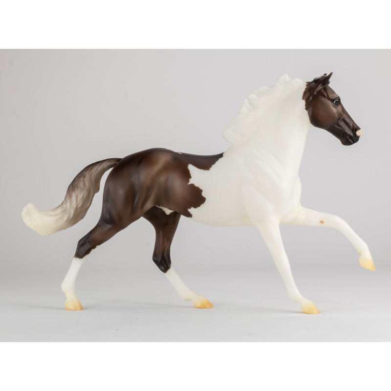 Ben Nevis, Liver Chestnut - 2020 Breyer Volunteer Model Sample