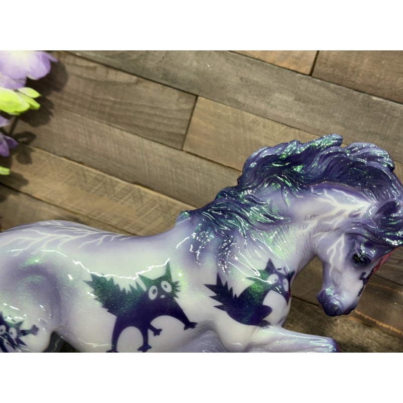 Breyer Custom Horse Traditional Croi Dampsha Halloween Scaredy Cat