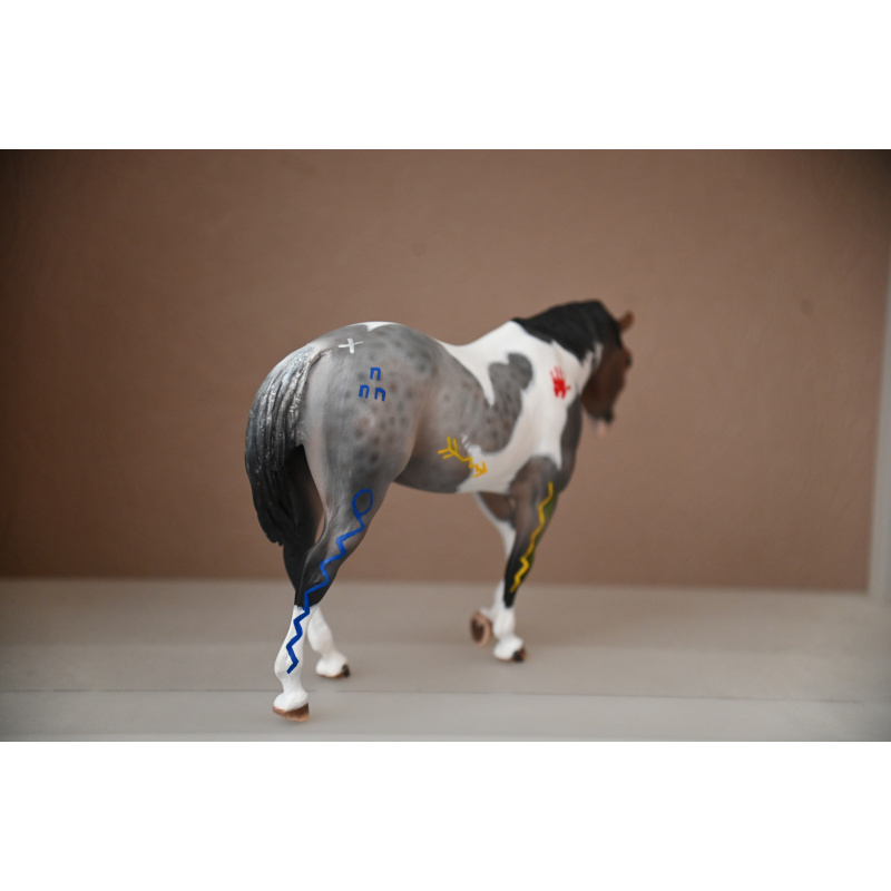 CM BREYER INDIAN PONY WITH NATIVE AMERICAN MARKINGS