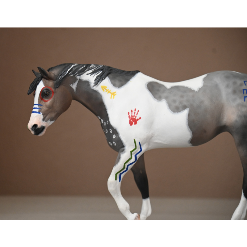 CM BREYER INDIAN PONY WITH NATIVE AMERICAN MARKINGS