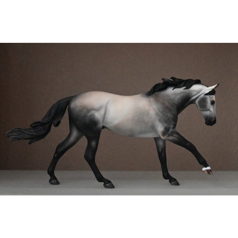 CM BREYER DUNDEE TO A PALE/SILVER TO GREYING OUT BUCKSKIN