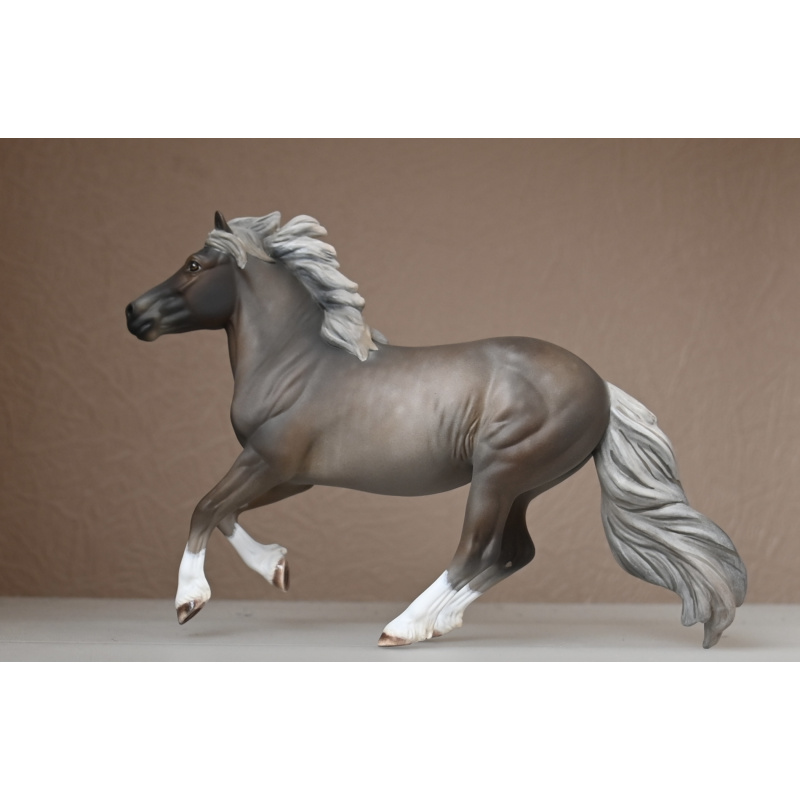 CM BREYER PREMIER MODEL WAFFLES TO A SILVER  DAPPLE