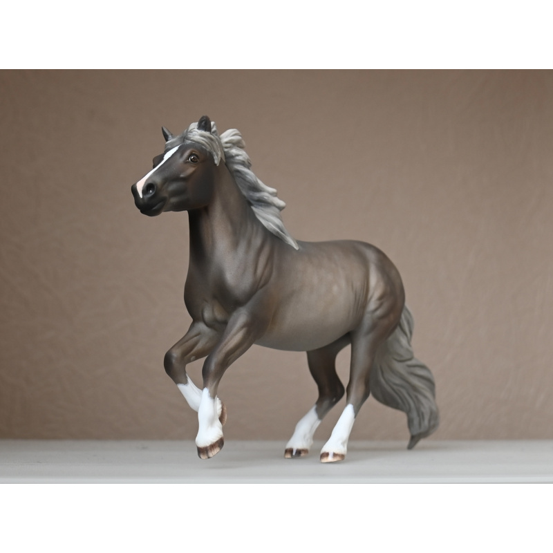CM BREYER PREMIER MODEL WAFFLES TO A SILVER  DAPPLE