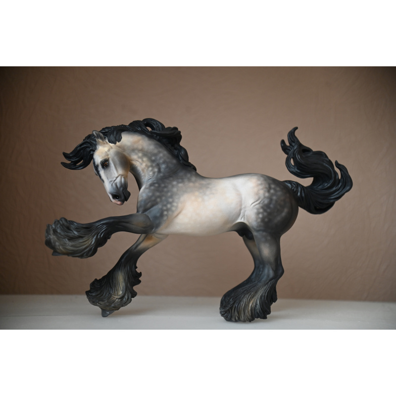 CM BREYER GYPSY VANNER TO A PALE/SILVER TO GREYING OUT BUCKSKIN