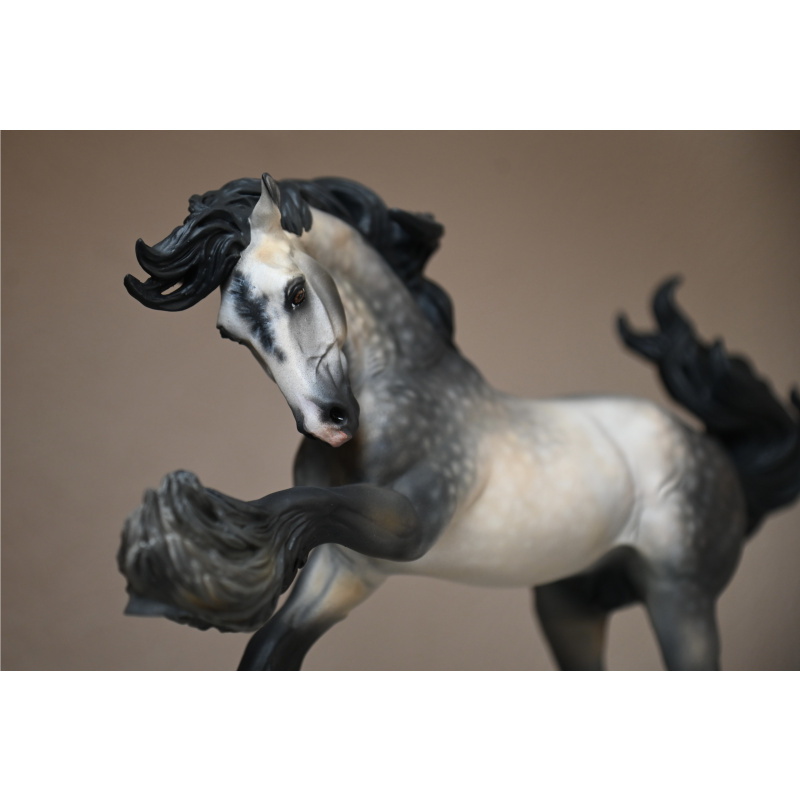 CM BREYER GYPSY VANNER TO A PALE/SILVER TO GREYING OUT BUCKSKIN