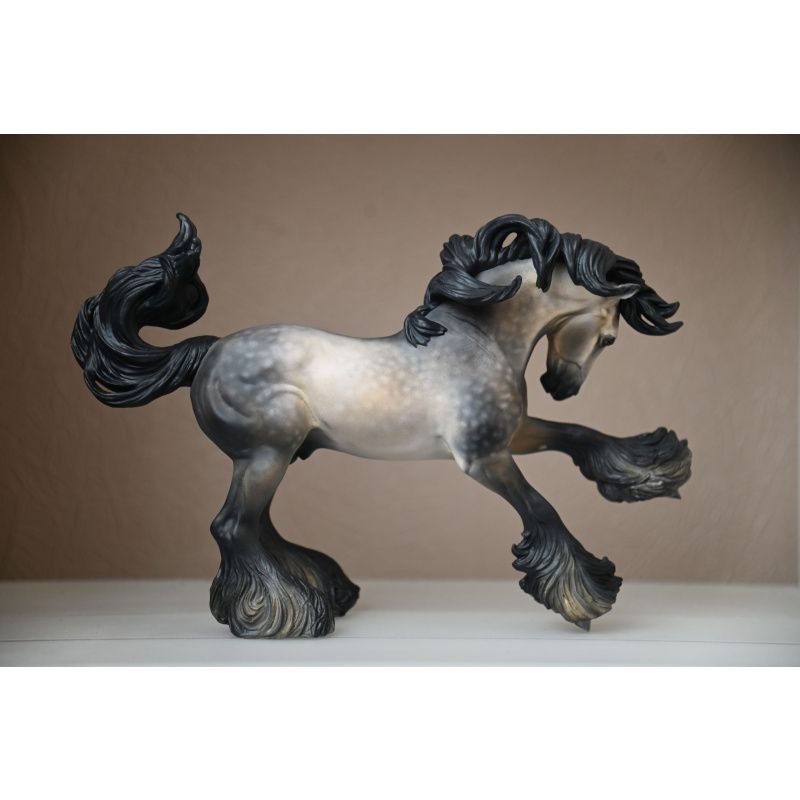 CM BREYER GYPSY VANNER TO A PALE/SILVER TO GREYING OUT BUCKSKIN