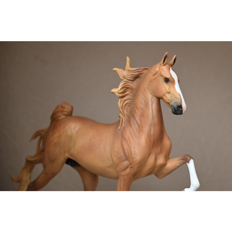 CM BREYER HAMILTON TO A GOLDEN  DAPPLED CHESTNUT