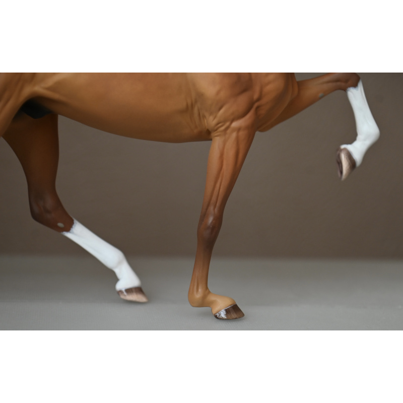 CM BREYER HAMILTON TO A GOLDEN  DAPPLED CHESTNUT