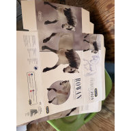 Breyer Material Premier Club Box Rowan