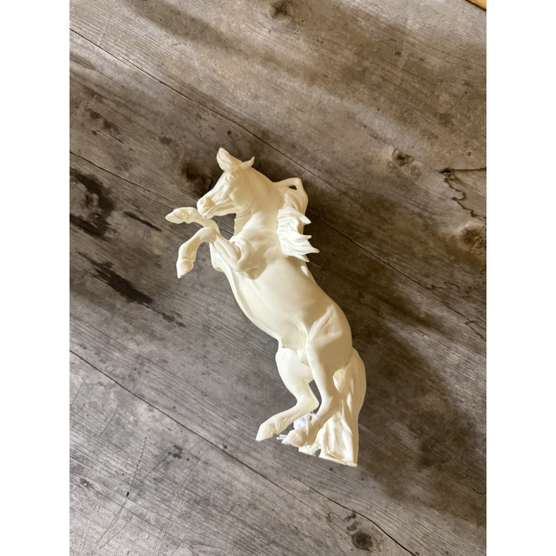 Kroll Lil Rio resin - Off Base