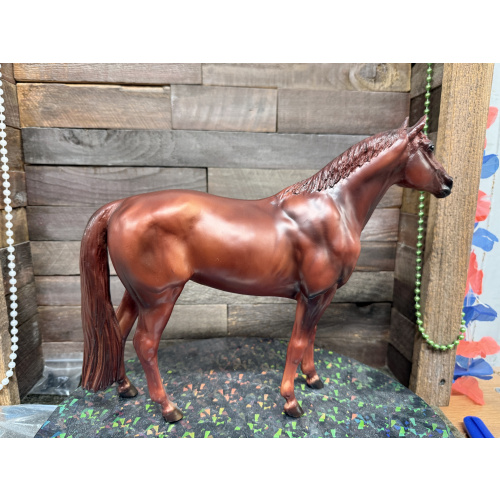 Breyer OF Model Horse  Trakehner Chestnut Long Tail