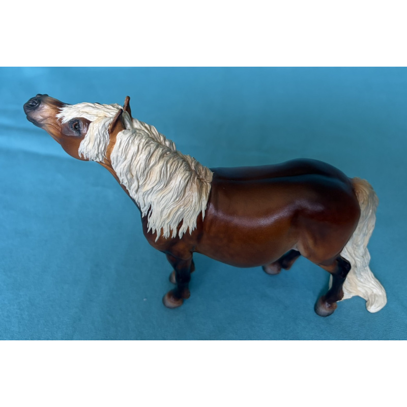 Traditional Artist Resin Still Dreamin