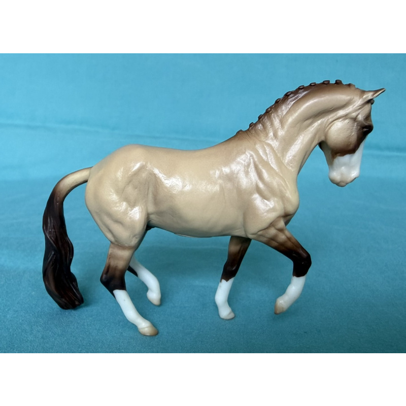 Amapa - 2016 BreyerFest Single Day Model