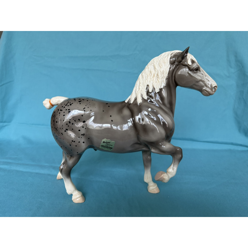 Levi - 2014 Vintage Club