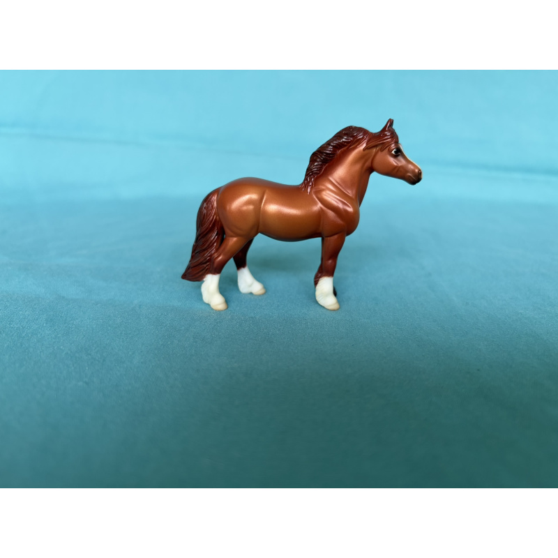 Chestnut Highland Pony - JCP Stablemates Parade of Breeds VI