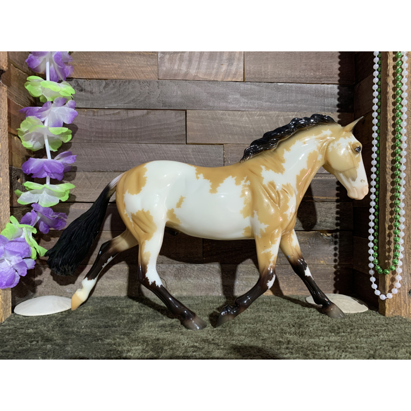 Breyer OF Horse Cleveland Bay Rotating Draft BF SR Glossy Buckskin Paint.
