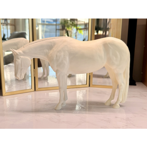 Traditional Lola (Short Mane)