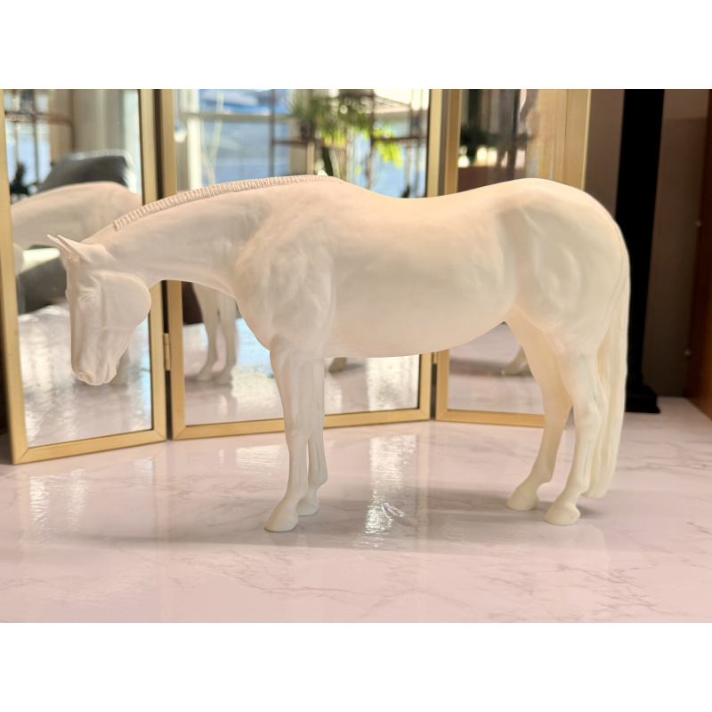 Traditional Lola (Short Mane)